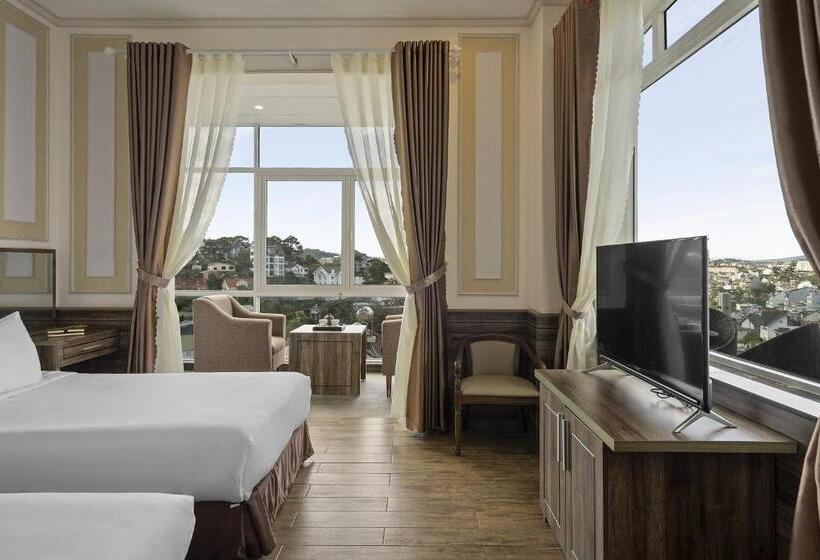 اتاق استاندارد با چشمانداز شهر, New Life Hotel   Da Lat
