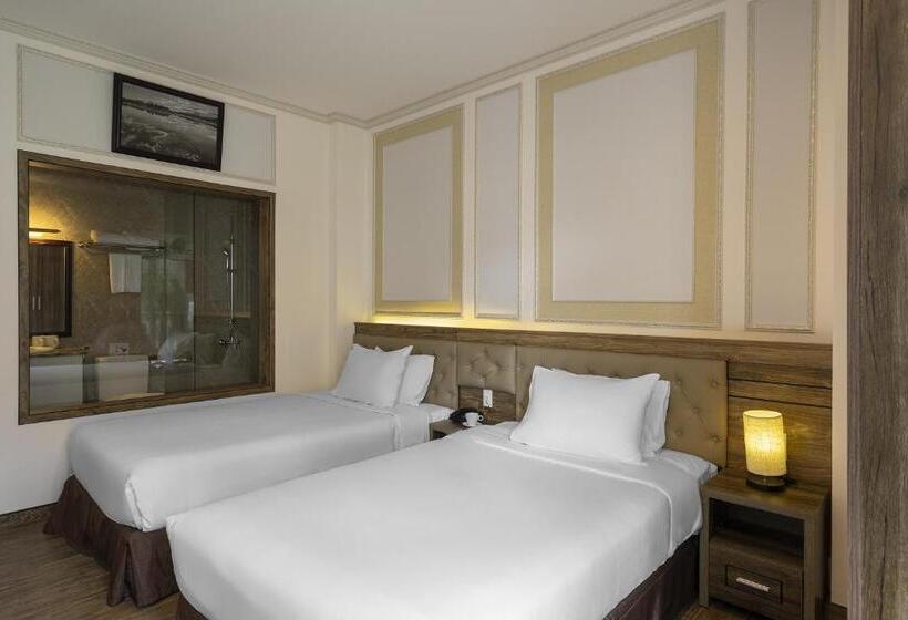 اتاق استاندارد با چشمانداز, New Life Hotel   Da Lat