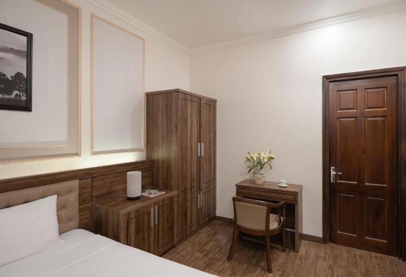 اتاق استاندارد, New Life Hotel   Da Lat