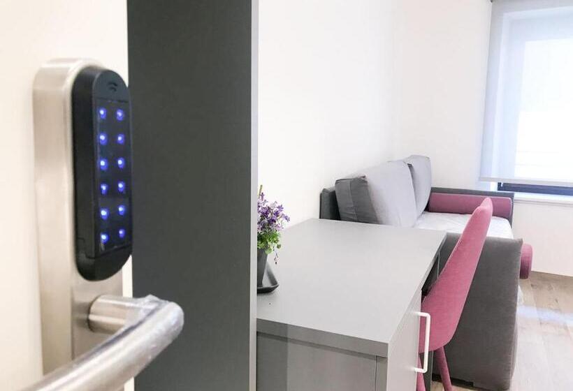 舒适三人间, Al Campanile Di San Daniele