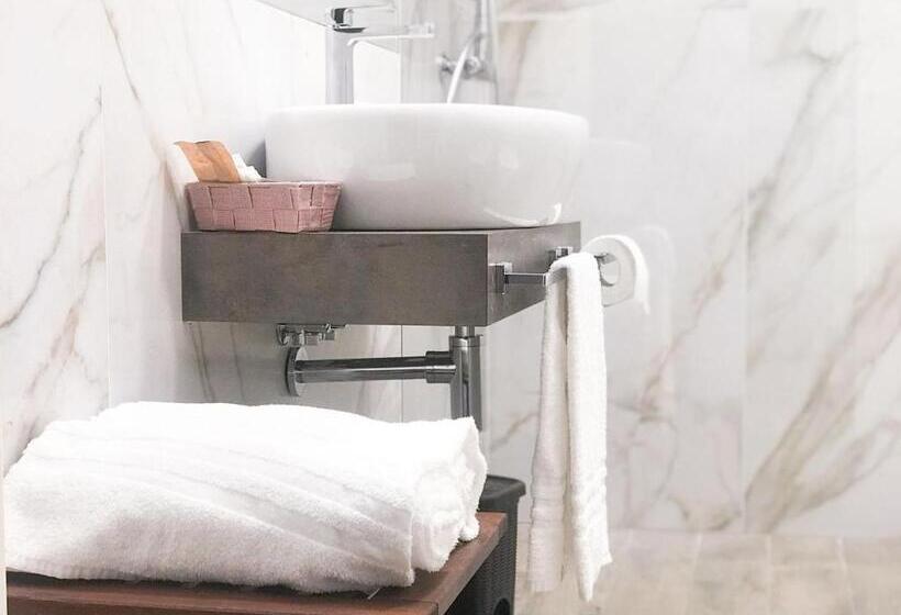 标准间, Al Campanile Di San Daniele