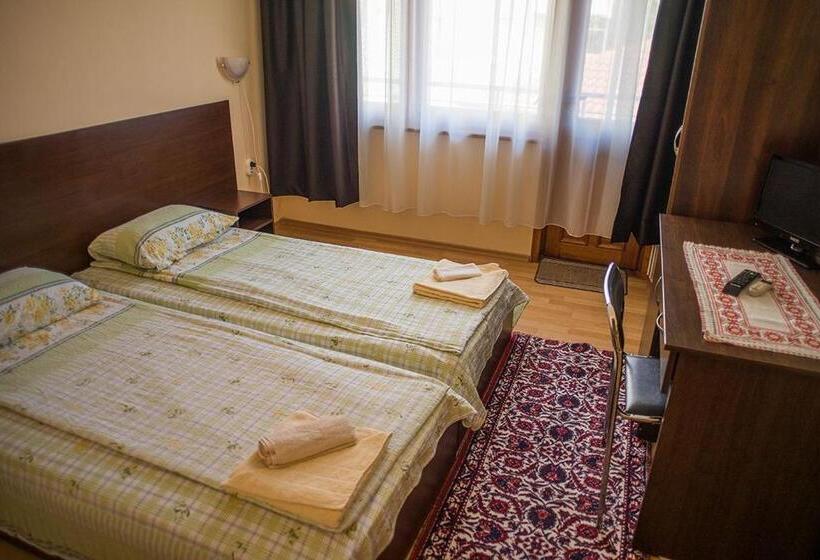 اتاق استاندارد با بالکن, Home Gramatikovi