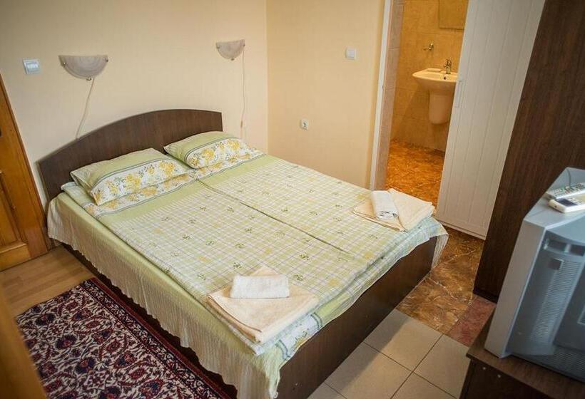 اتاق استاندارد با بالکن, Home Gramatikovi