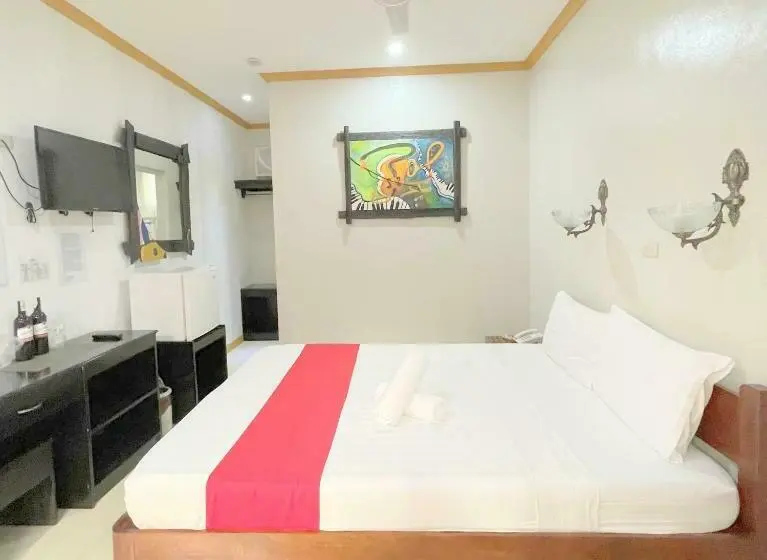 اتاق لوکس با تخت بزرگ, Reddoorz At New Casamila Hotel Palawan