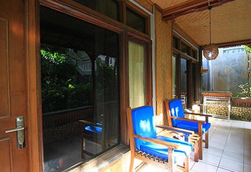 高级大房间, Dewa Bharata Bungalows Candidasa