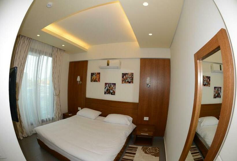 اتاق لوکس با چشم‌انداز دریا, Guias Hotel & Spa