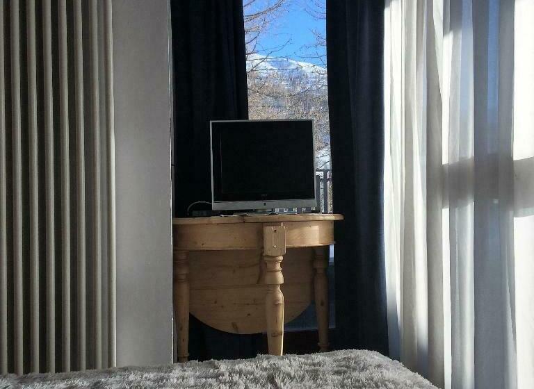 غرفة قياسية مزوَّدة بشُرفة, Chalet Weal