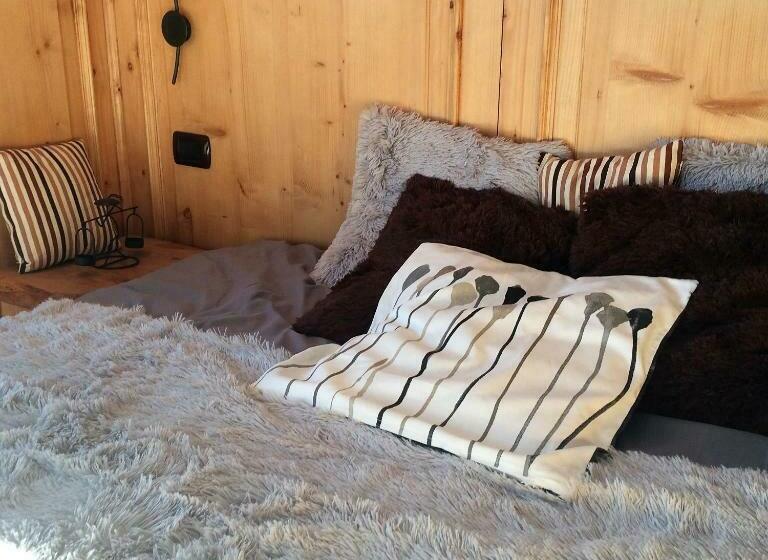 غرفة قياسية مزوَّدة بشُرفة, Chalet Weal