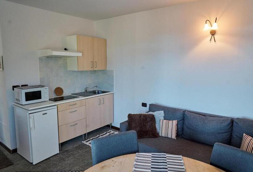 شقة غرفة واحدة, Chalet Weal