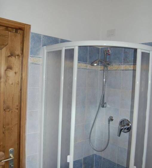 شقة غرفة واحدة, Chalet Weal