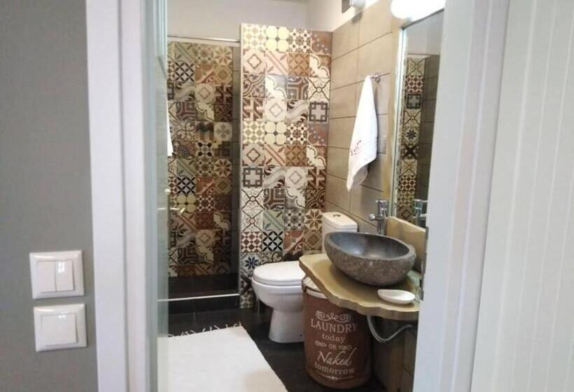 דירת חדר סופריור, Stilvi