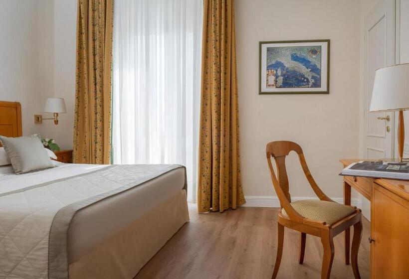 اتاق استاندارد, Residenza Parco Fellini