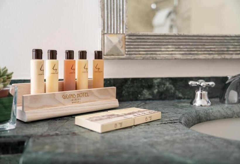 سوییت جونیور, Residenza Parco Fellini