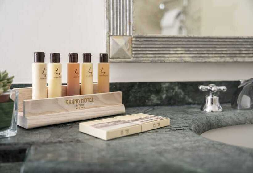 سوییت جونیور, Residenza Parco Fellini