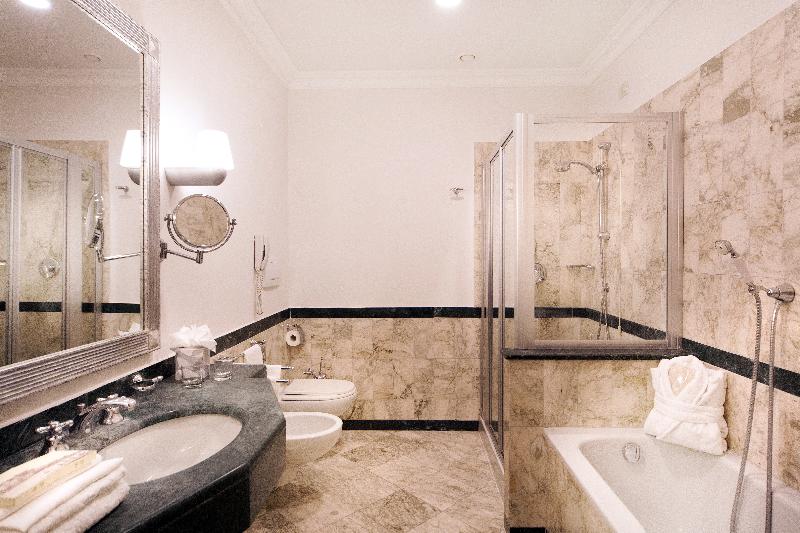 سوییت جونیور, Residenza Parco Fellini