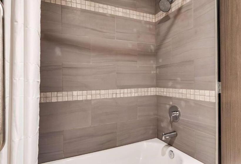 스위트 킹사이즈 침대, Best Western Plus The Inn At Hells Canyon