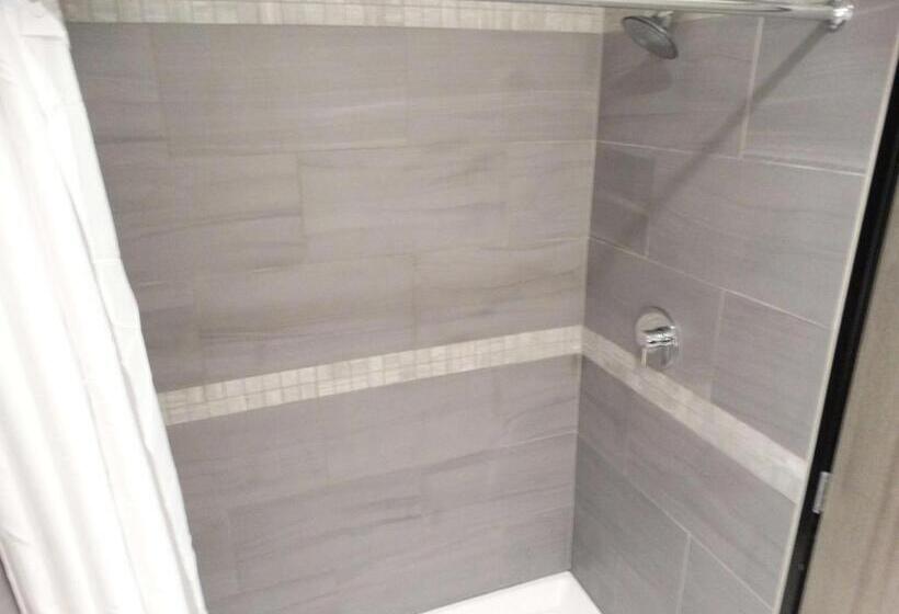 스위트 퀸침대, Best Western Plus The Inn At Hells Canyon