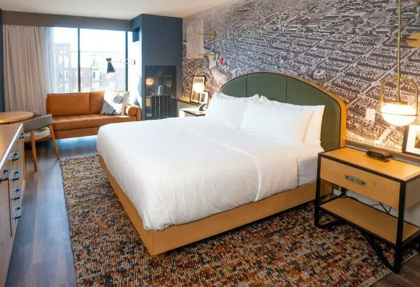 اتاق استاندارد با تخت بزرگ, Indigo   Columbus At Riverfront Place, An Ihg