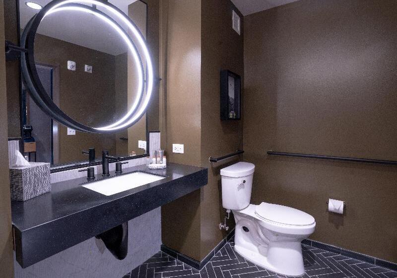 Quarto Estandar Cama King para Deficientes Físicos, Indigo   Columbus At Riverfront Place, An Ihg