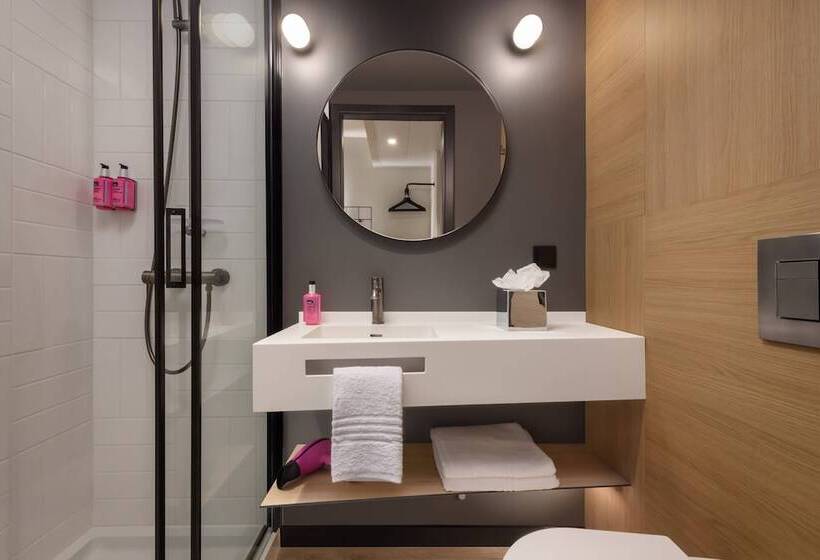 Номер Стандарт, Moxy Lisboa Oriente