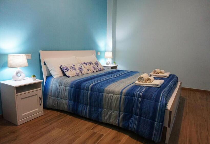 اتاق لوکس با بالکن, Apulia Rooms Bari