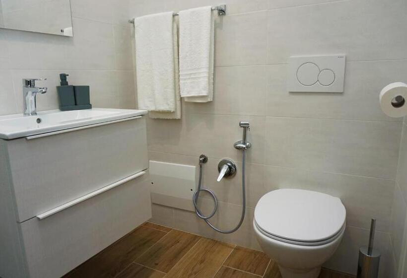 اتاق استاندارد با بالکن, Apulia Rooms Bari