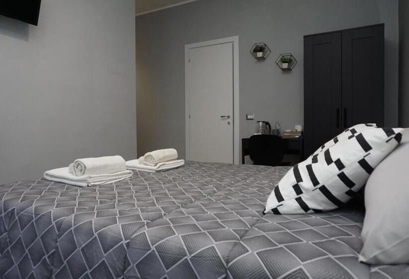 חדר סטנדרט עם מרפסת, Apulia Rooms Bari