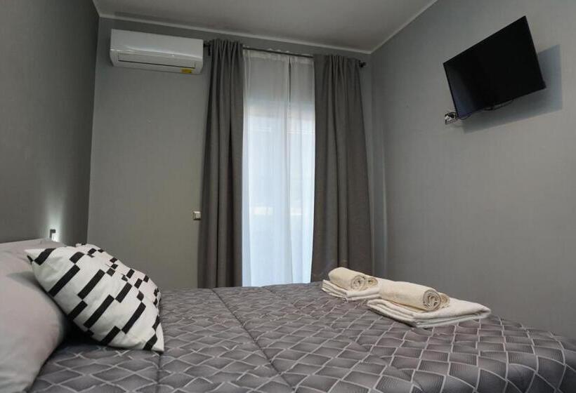 חדר סטנדרט עם מרפסת, Apulia Rooms Bari