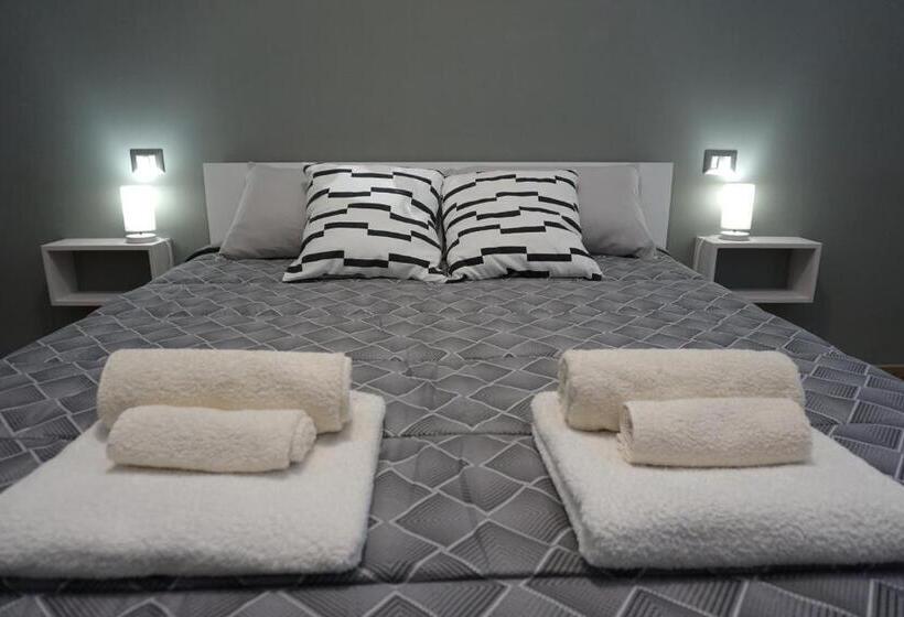 חדר סטנדרט עם מרפסת, Apulia Rooms Bari