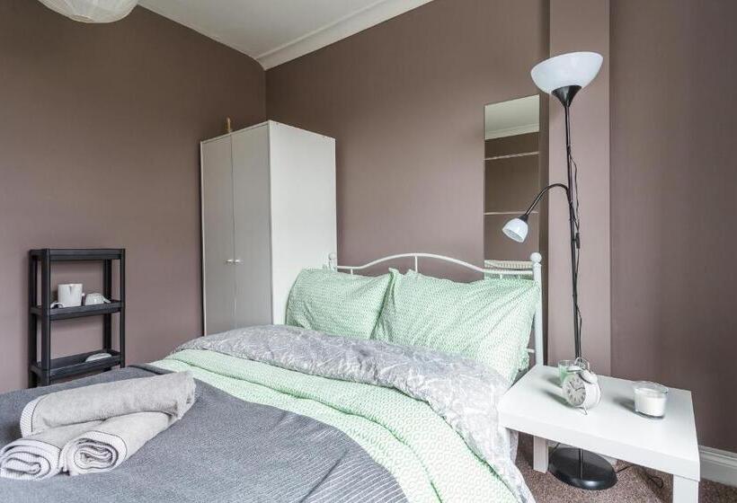 스탠다드 룸 공동 욕실, Shirley House Self Catering Guest House, 5 Min Drive To Cruise Ship Terminals And City Centre