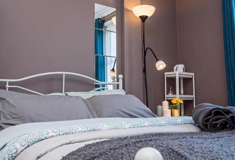 스탠다드 룸 공동 욕실, Shirley House Self Catering Guest House, 5 Min Drive To Cruise Ship Terminals And City Centre