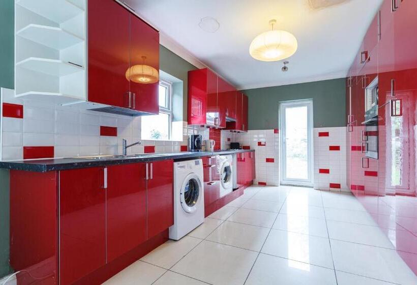 기본룸, Shirley House Self Catering Guest House, 5 Min Drive To Cruise Ship Terminals And City Centre