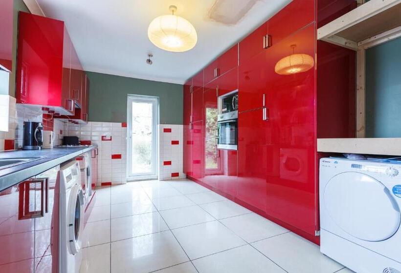 스탠다드 룸 공동 욕실, Shirley House Self Catering Guest House, 5 Min Drive To Cruise Ship Terminals And City Centre