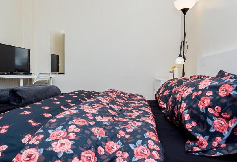 스탠다드 룸 공동 욕실, Shirley House Self Catering Guest House, 5 Min Drive To Cruise Ship Terminals And City Centre