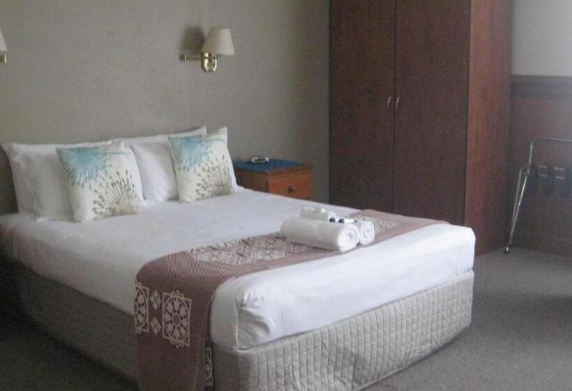 スタンダードトリプルルーム, Robe Haven Motel