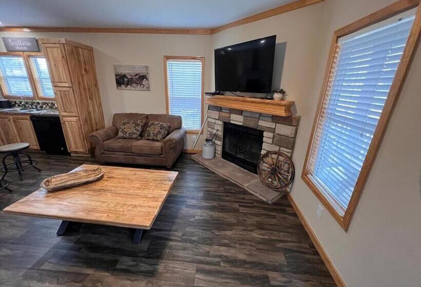 2间卧室的房子, The Hideout Golf Club & Resort