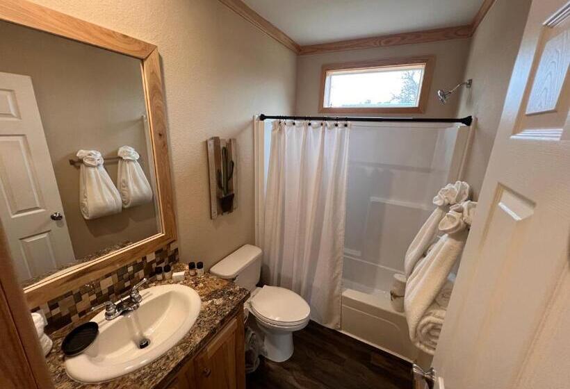 2间卧室的房子, The Hideout Golf Club & Resort