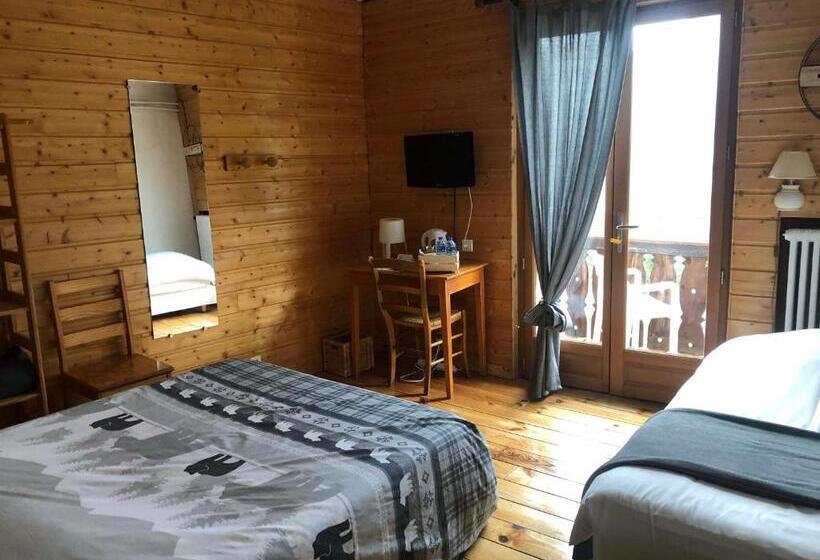 חדר קומפורט לשלושה, Auberge De La Foret