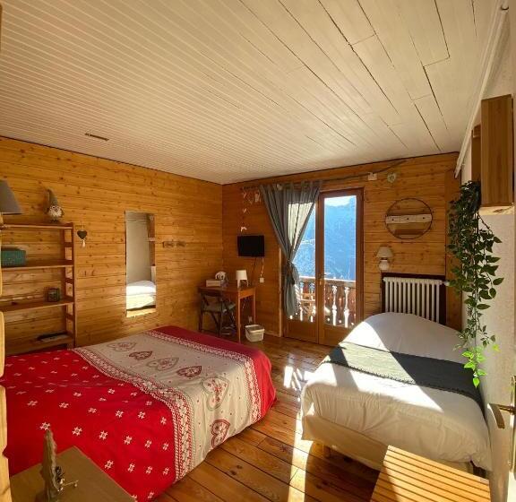 חדר קומפורט לשלושה, Auberge De La Foret