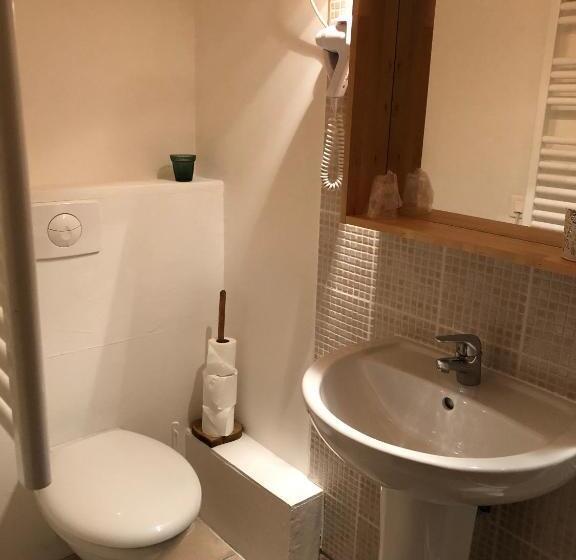 סוויטה, Auberge De La Foret