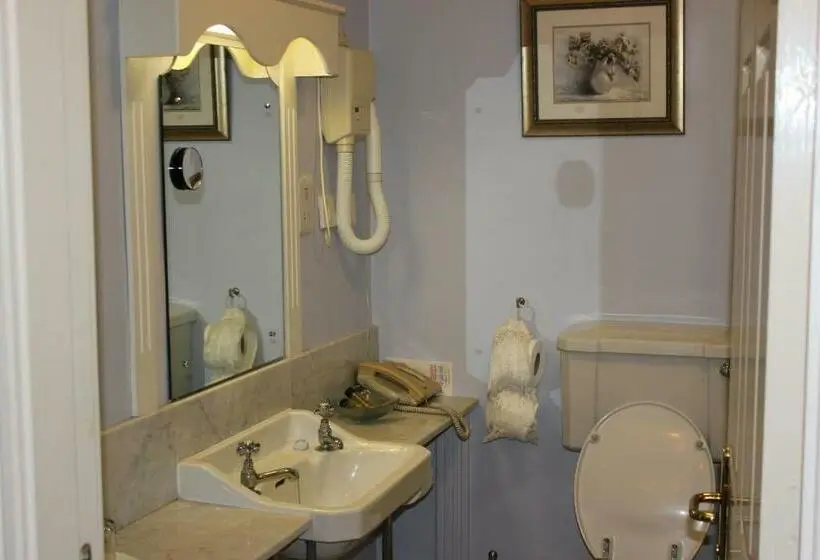اتاق لوکس, Kilcooly S Country House