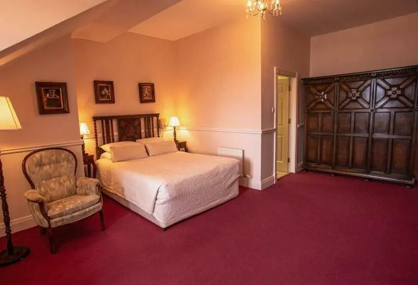 اتاق لوکس, Kilcooly S Country House