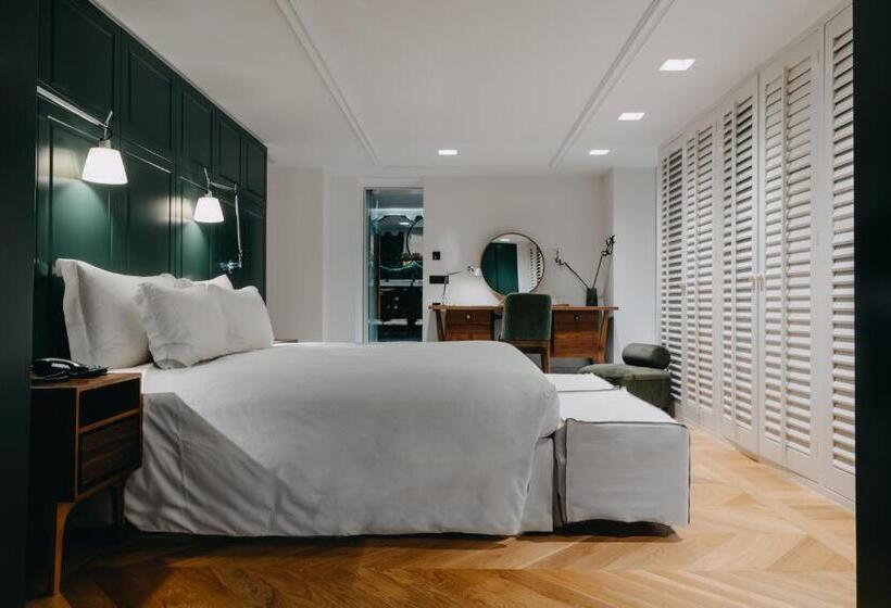 سوییت با چشم‌انداز باغ, The Bold Type Hotel, A Member Of Design Hotels