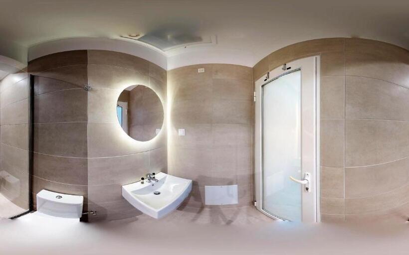 Studio Standard Vista Mare, Kiperi Exclusive