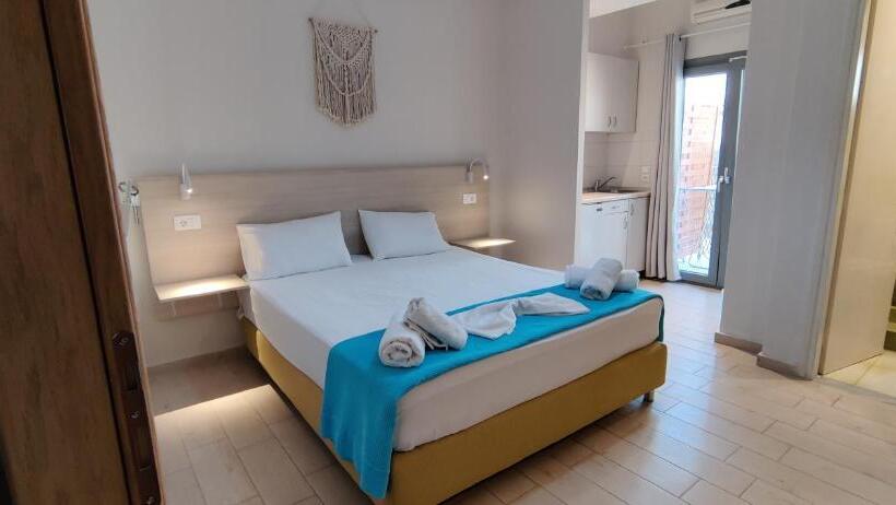 Camera Standard Vista Giardino, Kiperi Exclusive