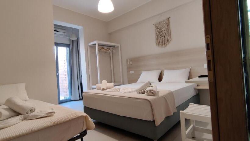 Camera Tripla Standard Vista Giardino, Kiperi Exclusive