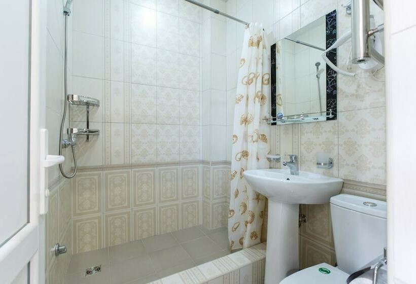 اتاق کلاسیک سه تخته, Morskoi Veter