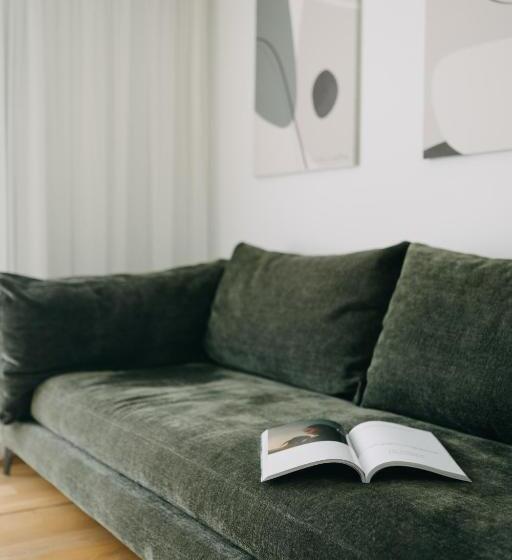 Люкс Вид на Сад, The Bold Type Hotel, A Member Of Design Hotels