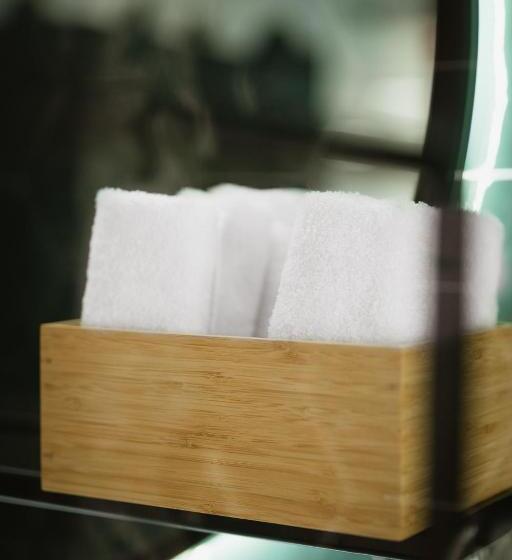 سوییت با چشم‌انداز باغ, The Bold Type Hotel, A Member Of Design Hotels