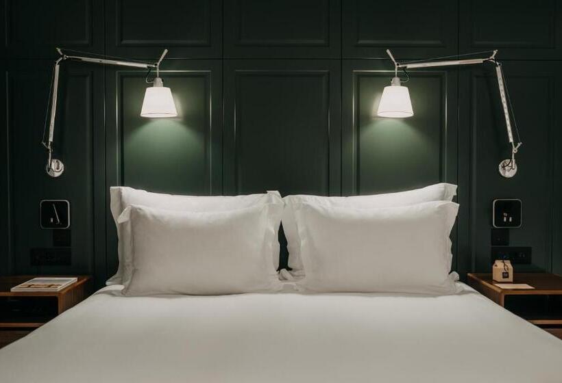 سوییت با چشم‌انداز باغ, The Bold Type Hotel, A Member Of Design Hotels